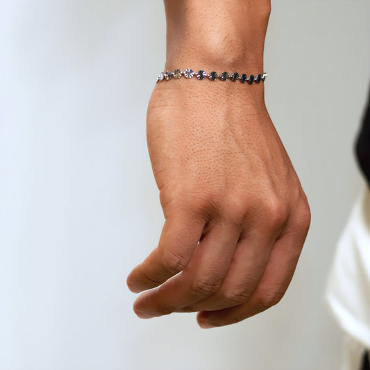 Stainless steel bracelet with circular links