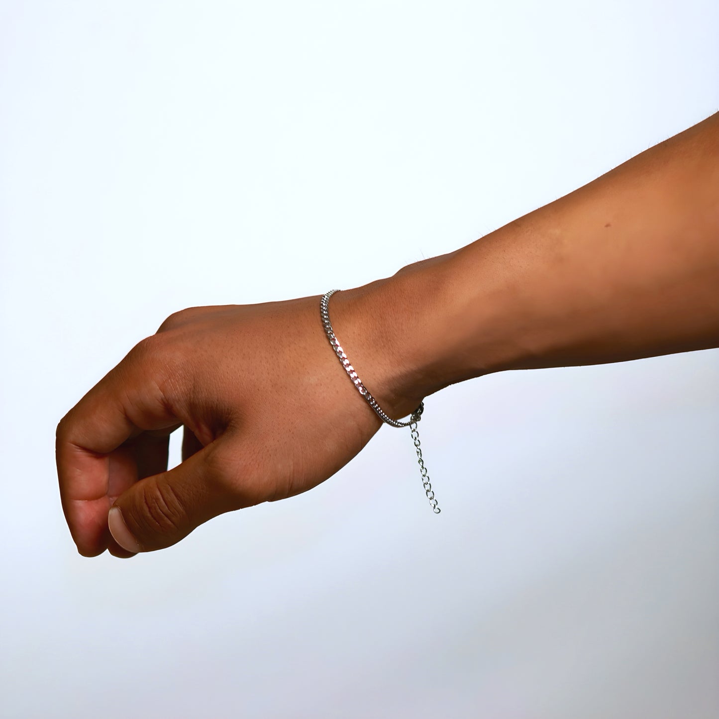 Slim and elegant stainless steel bracelet